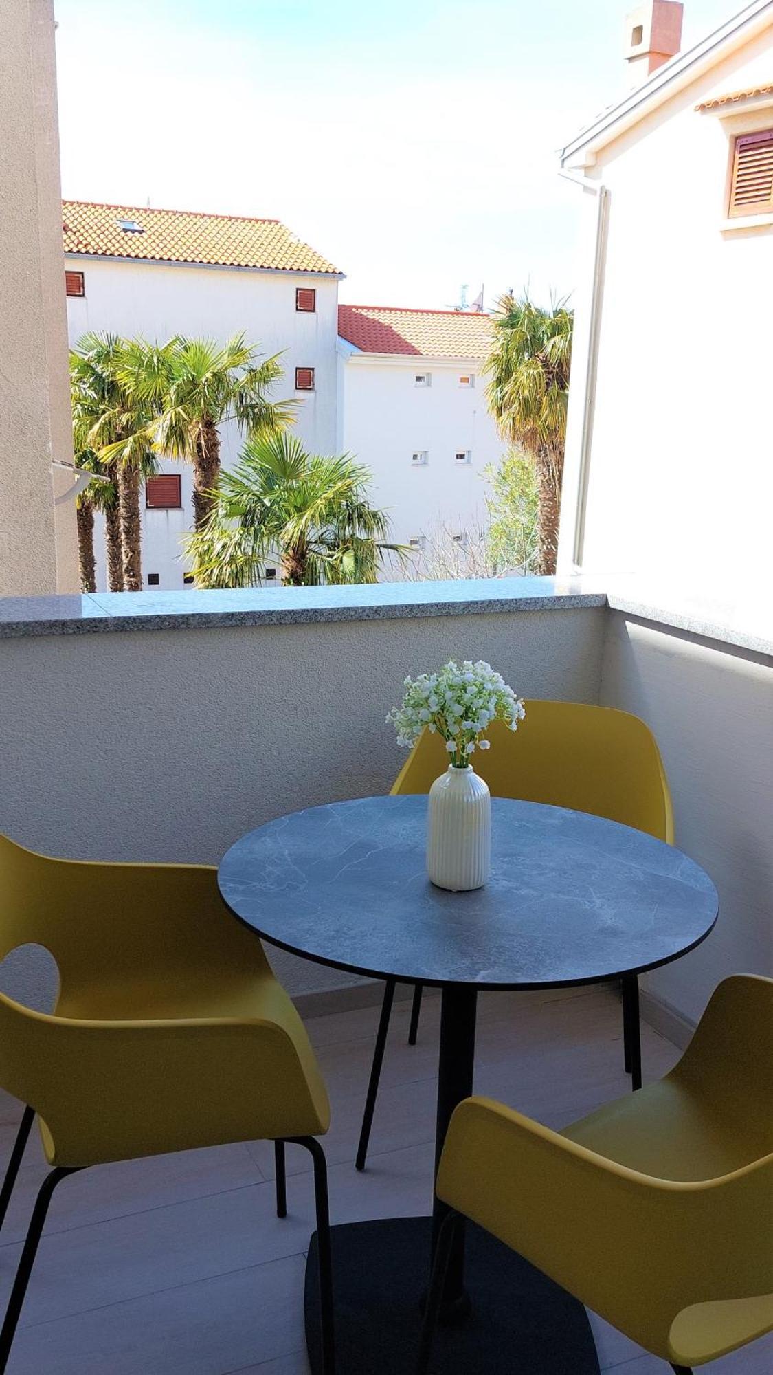 Apartmani Crikvenica 30072 - Goran Стая снимка