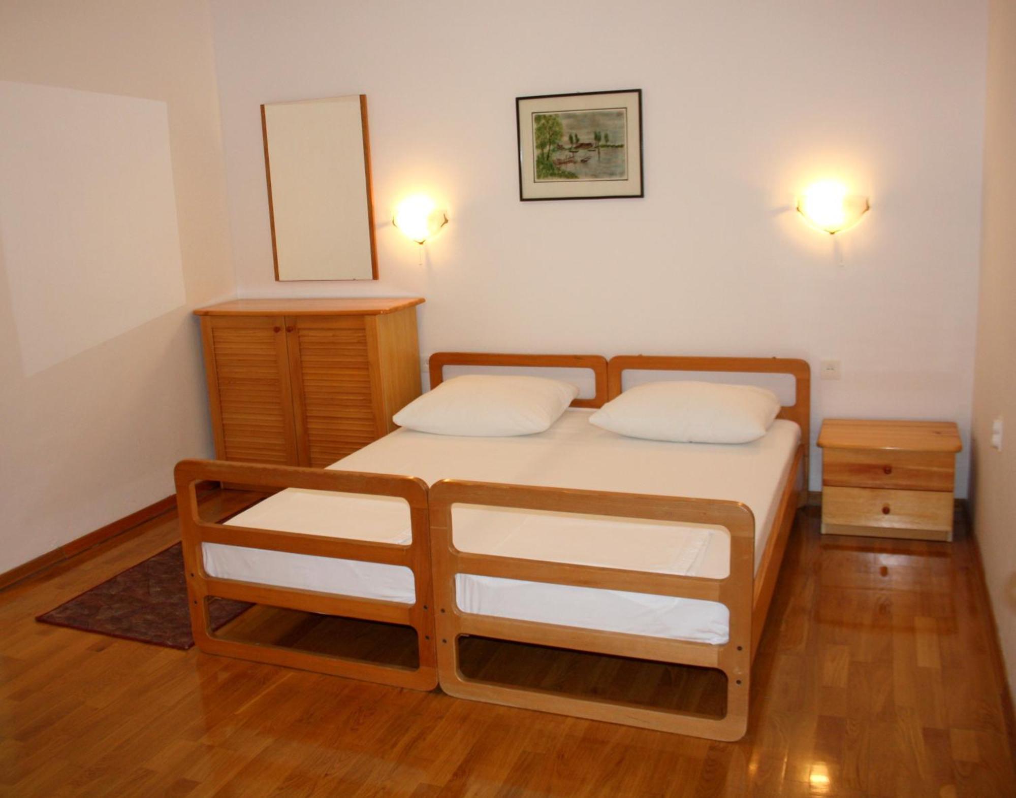 Apartmani Crikvenica 30072 - Goran Стая снимка